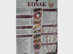 Lebensmittelpreise in Istanbul, verschiedene Gerichte in einem türkischen Cafe
