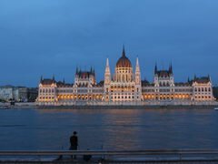 Curiosités de Budapest, Parlement le soir