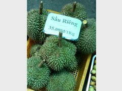Vietnam, prix des fruits à Dalat, Durians 