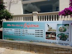 Vietnam, Dalat, Preise in Cafés und Restaurants, Pizza zum Mittagessen, Spaghetti, Kaffee