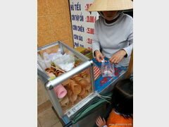 Vietnam, Dalat, Preise für Straßenessen, Eis im Becher