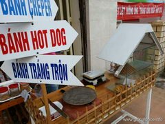 Vietnam, Dalat, Preise für Straßenessen, Toast machen
