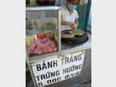 Vietnam, Straßenessen in Nha Trang, Reiskuchen